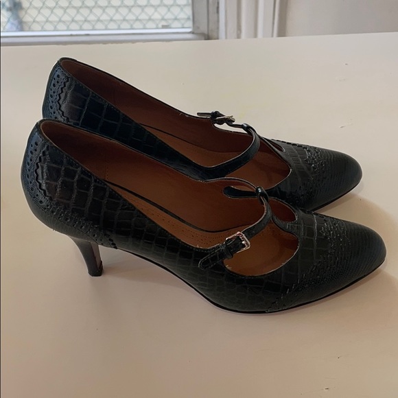 Brooks Brothers Shoes - Pumps/heels